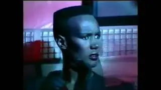Grace Jones   Love Is the Drug 1980 Kenny Everett Show