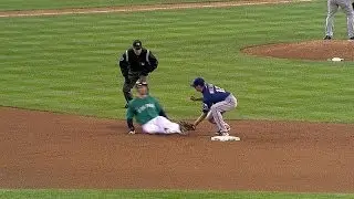 TEX@SEA: Arencibia throws out runner for double play