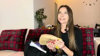 Распаковка посылки из Украины. Сладости, вкусняшки от моей сестры✨