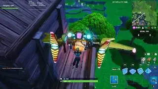 《Fortnite》Season 10 Prestige Worlds Collide - Search 7 Chests at Loot Lake or Lucky Landing
