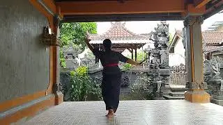 Tari Rejang Suralaya
