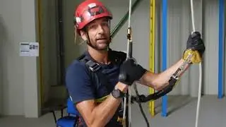 Víctima en descenso en cuerdas gran longitud
