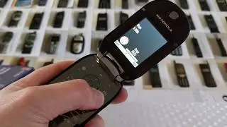 Motorola PEBL V6 & Ringtones (2005)