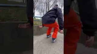 NICE PANTS 🍊🍊🍊 #rollerblading #patines #skating #lovethebladers