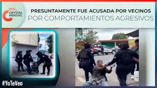 Polic&iacute;as de Oaxaca sometieron a una mujer que iba con su perrito | Noticias con Crystal Mendivil