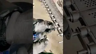 cool technique for assembling conveyor chains #shorts