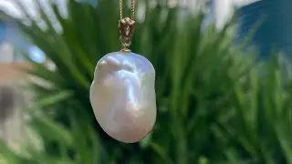 Baroque freshwater pearl 18K hoop pendant KG287