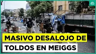 Masivo desalojo de toldos azules en Barrio Meiggs