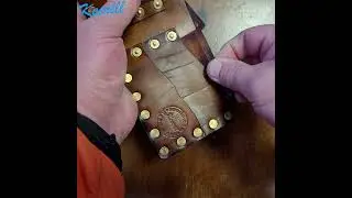 Seamless wallet with rivets