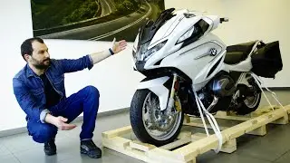 2021 BMW R1250RT Unboxing, Walkaround and Engine Start