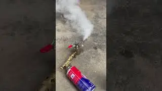 Portable oxalic acid gas vaporizer for beekeeping