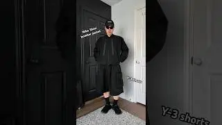 Куртка-бомбер Nike Tech Dri-FIT Shori, прозрачная майка Rick Owens, шорты из выстиранной саржи Y-3.