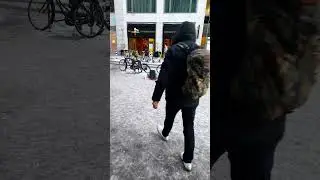 sch&ouml;ne Musik egal auf deutsch anders Sprache Freude bringt nicht teuer eine Spende erfreut das Herz