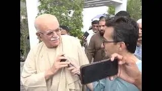Instead of reacting to the arrest of Ali Wazir, Mahmood Khan Achakzai remained silent