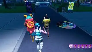 Casually flexing OG Pink Ghoul Trooper and Galaxy Skin party royale