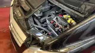 Fuse box location in Mercedes Vito
