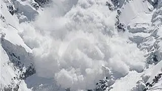 massive snow avalanche hits Gulmarg Phase 2 Affarwat Hills