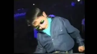 Russian kid dancing Tony Igy Astronomia