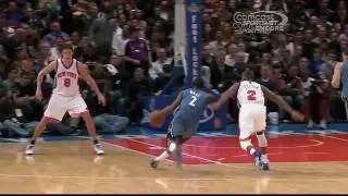 John Wall massive dunk vs Knicks in his gold Reebok Zig Slash 5 Nov 2010