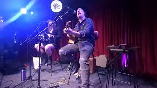 Julian James & Beci Kate &ndash; The Gambit (Original) | Live at Stag & Hunter