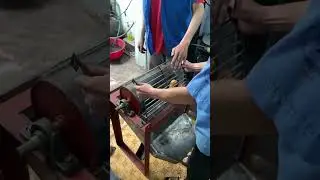 M&aacute;y t&aacute;ch hạt ng&ocirc; cả l&otilde;i