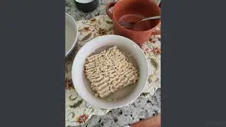 Gummy cooks ramen but I fixed the timing