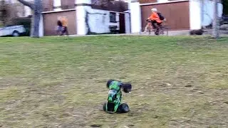 The Traxxas Hoss Takes a Beating and Keeps on Ticking