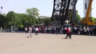 Eiffel Tower Queue