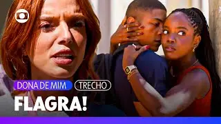 Mal-entendido? 🤯 Kami flagra Marlon e Leo abraçados e faz barraco!  | Dona de Mim | TV Globo