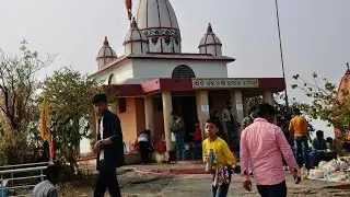 চলে আসো ঝটপট একটু গল্প করি আর জামাকাপড় কেচে স্নান করে নি.....