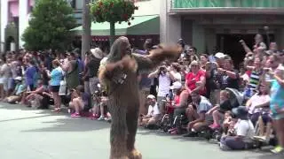 Star Wars Weekends 2015 Parade - Ian McDiarmid, Amy Allen, and Tiya Sircar