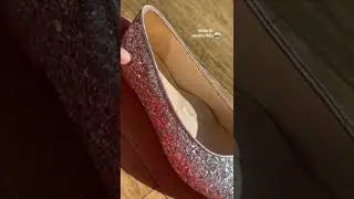 Sparkle and shine! This flats are perfect for if you want a sparkly occasion shoe, without the heel