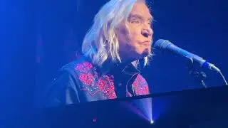 Live in 4K, Joe Walsh rocks Vets Aid 2025 