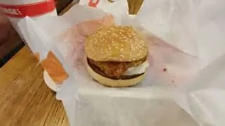 MAX BURGER  MENU  Grand Chicken Sandwich and Dubbel Originalmål