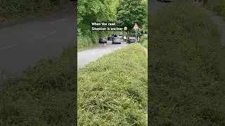 When the road situation is unclear 🥺 #traffic #driving #germany