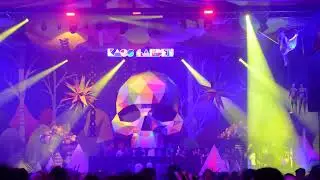 @SamPaganini   @elrowofficial      kaos garden by  okudart  A Coru&ntilde;a    @photoravetv