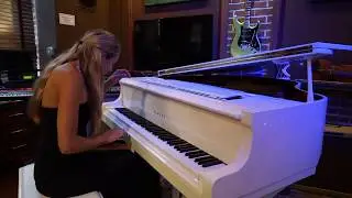 Rare Yamaha Polished White Baby Grand Disklavier Player Piano DGB1KENST at Classic Pianos