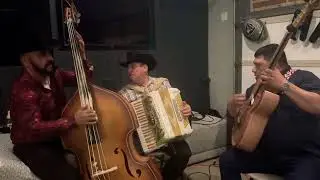 Barrio de san luisito - javieron beltran ft. Jorge Molina y los de canela
