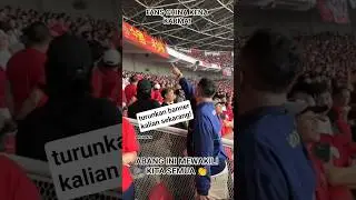 FANS CHINA KENA KARMA DI GBK. MOMENT SUPORTER INDONESIA MINTA SUPORTER CHINA TURUNIN BANNER MEREKA