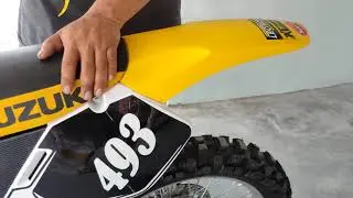 Suzuki RM125 97' Idle and Rev Sound