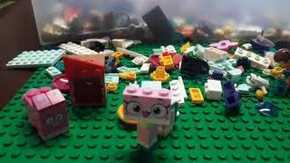 Emmet Builds a Unikitty! LEGO set