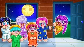Our BABY KPOP PLUSHIES Went to a CREEPY SLEEPOVER in Roblox! | Kpop Demon Hunters