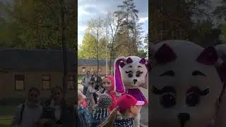 Улыбнул   Дети и зайчик Ляля, Маша