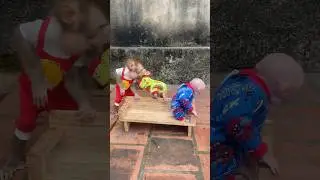 Baby monkey falls while trying to hug big monkey