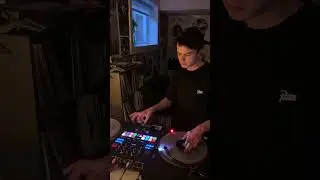 FeelTheMusic.                                                      #fyp #dj #hiphop #skills #music