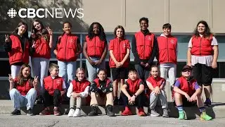 These elementary school students are helping others resolve conflict on the playground