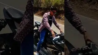 Moto vlogger Struggle viral shorts #yamahar15lover #yamahar15v3 #motovloggerindia