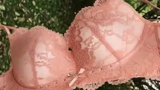 A beautiful comfort bra design | elastic straps  | uw 