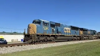 CSX SD70AC 4792 leads F713-15