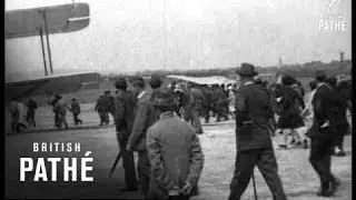 Chamberlain Arrives At Croydon (1927)